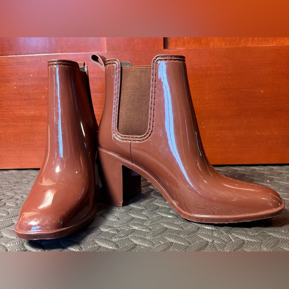 Jeffrey Campbell Glossy Brown Heeled Rain Boots Size 8